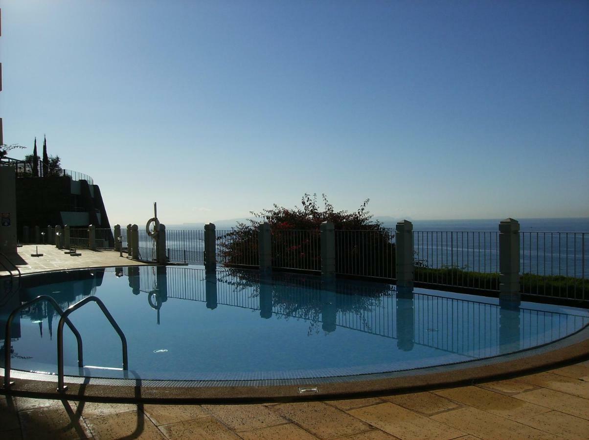 Oceanfront Apartment Funchal  Exterior photo